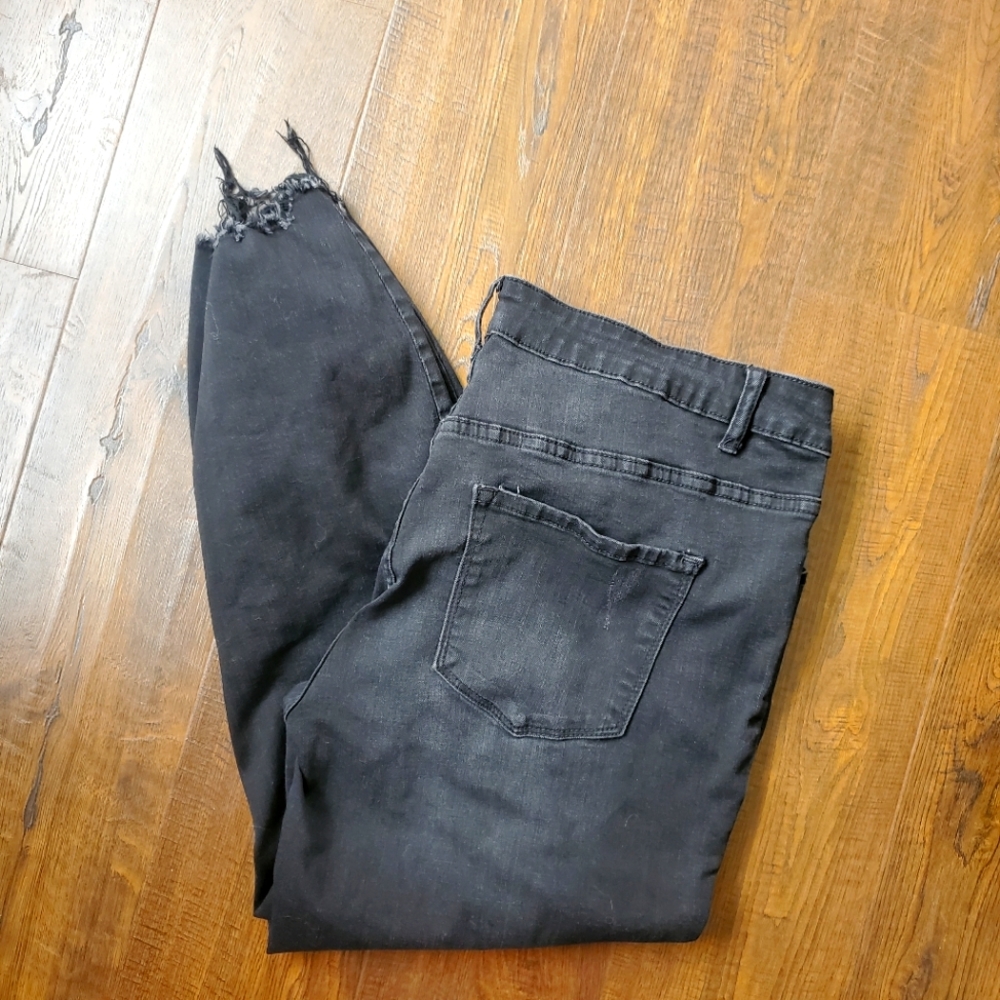 Bridge by Gly Mid Rise Ankle Skinny Size 34‎ Black